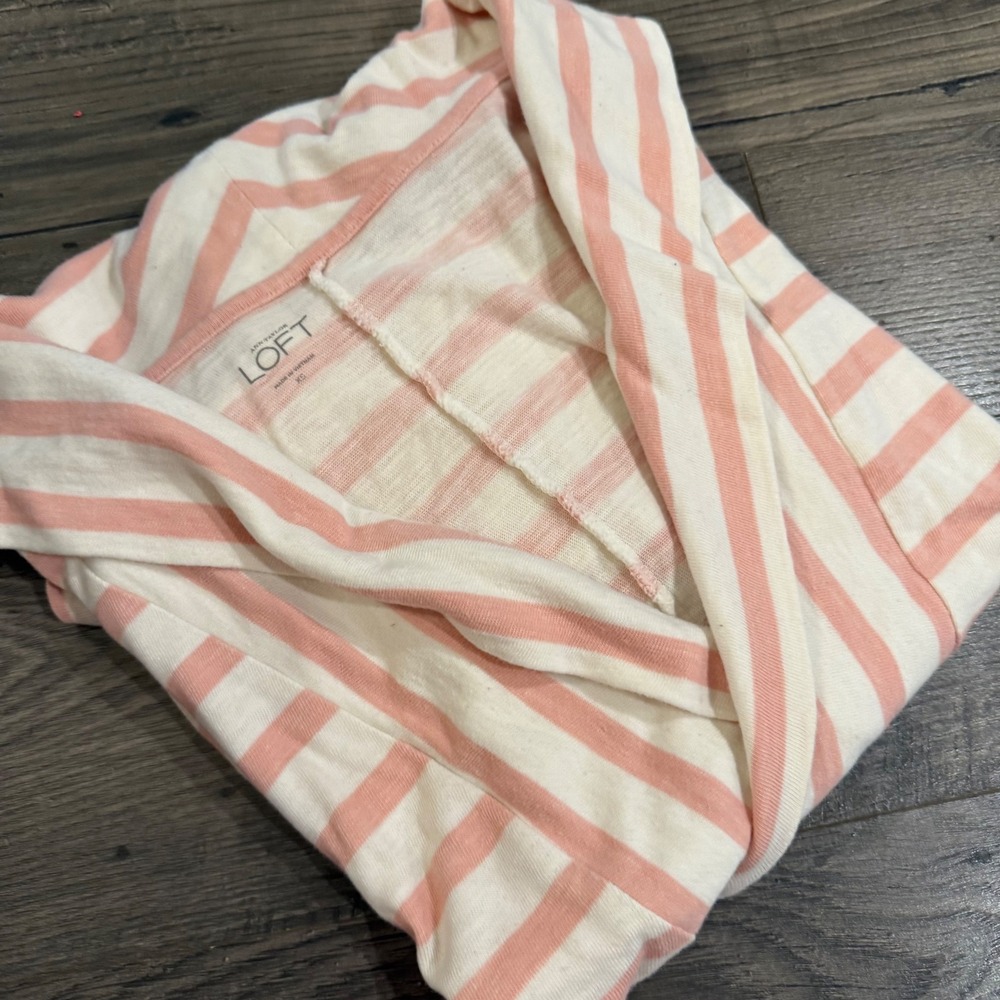 Ann‎ Taylor Loft Peach Striped Shawl Collar V-Neck Cotton Top XS